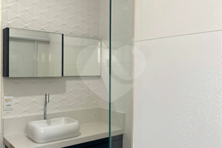 Casa à venda com 3 quartos, sendo 1 suíte, em Jardim Márcia, Suzano, SP