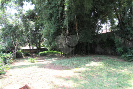 Terreno à venda com 1 quarto, sendo 3 suítes, em Granja Julieta, São Paulo, SP