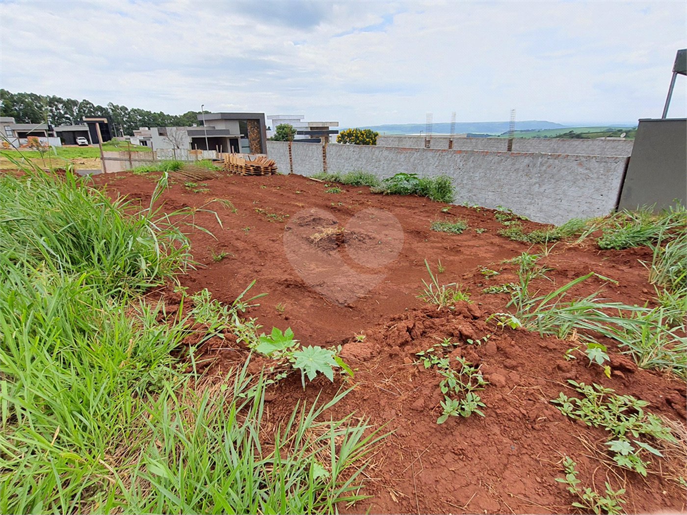 Terreno à venda no condomínio Alto da Boa Vista Cravinhos, Cravinhos - SP