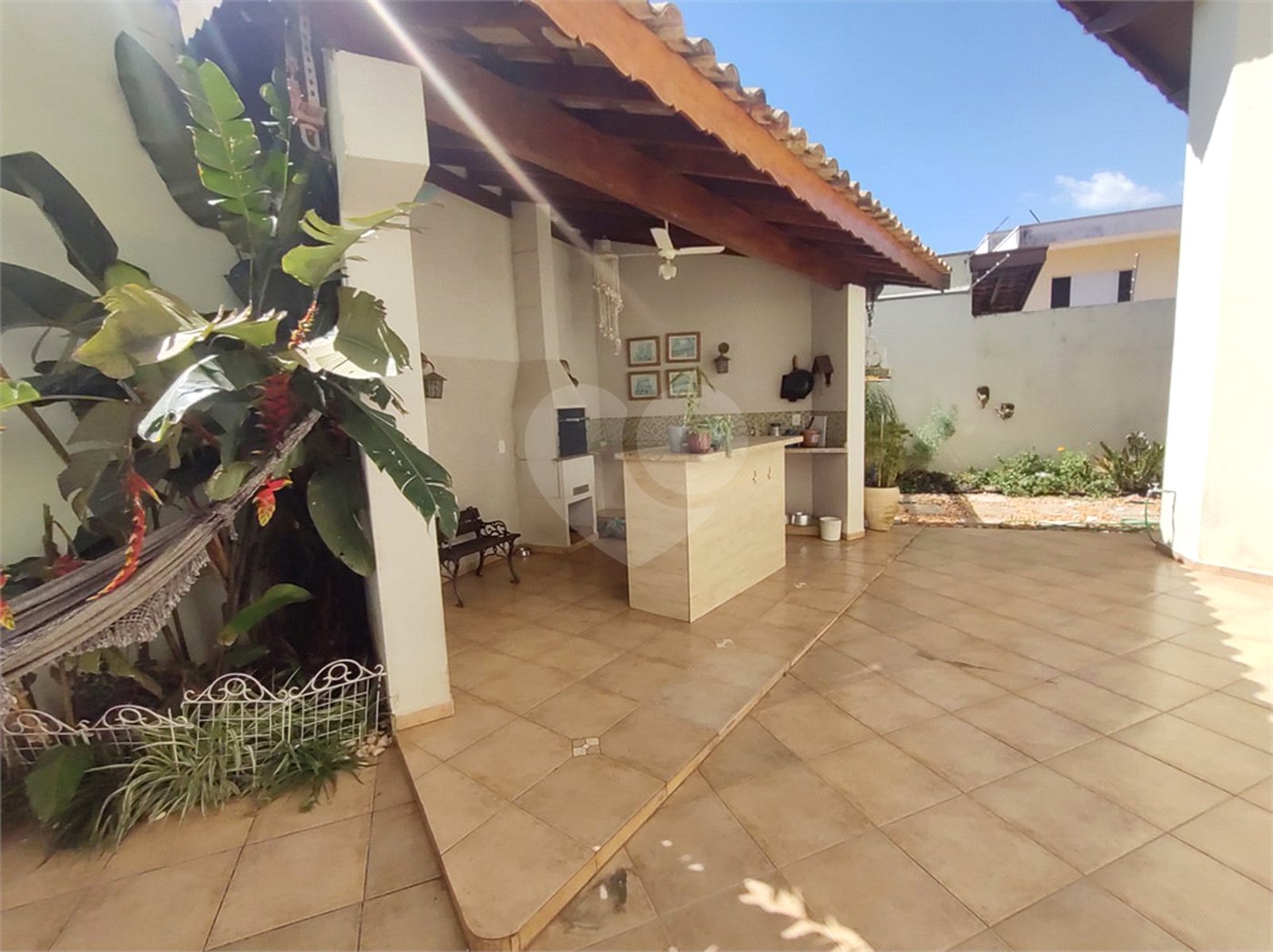 Casa à venda com 3 quartos, sendo 1 suíte, em Jardim Panorama, Valinhos, SP