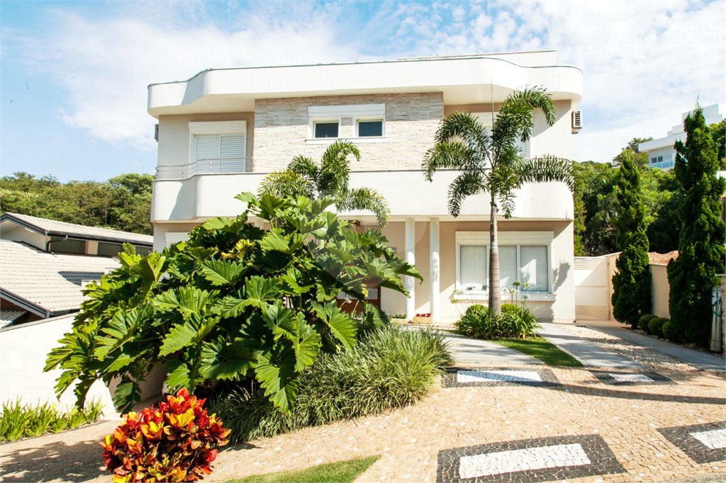 Casa à venda com 5 suítes no condomínio Terras de Vinhedo, Vinhedo - SP