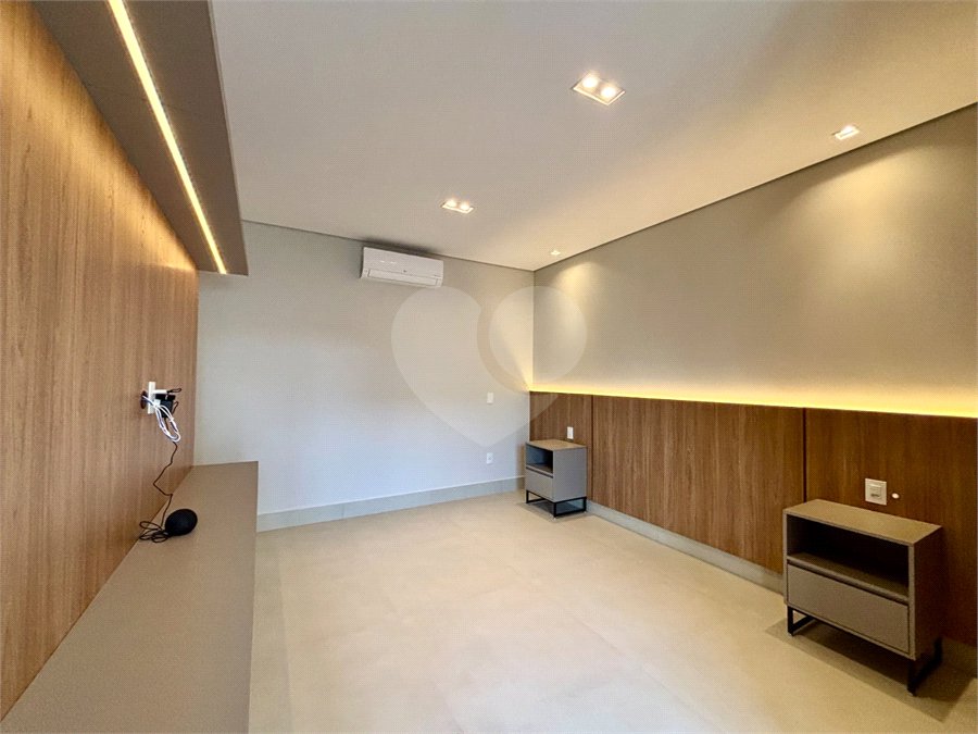 Casa à venda com 3 suítes no condomínio Residencial Dona Maria Candida, Indaiatuba - SP