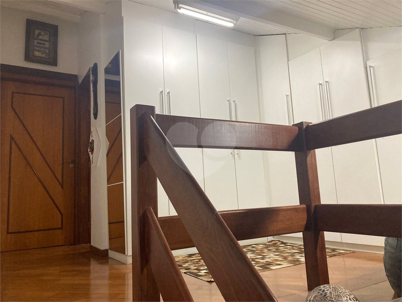 Casa à venda com 3 quartos, sendo 1 suíte, no condomínio Barbará II, São Paulo - SP