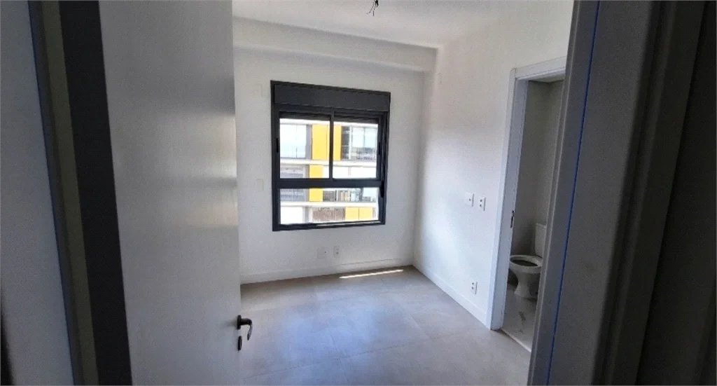 Apartamento à venda com 3 suítes em Sumarezinho, São Paulo, SP