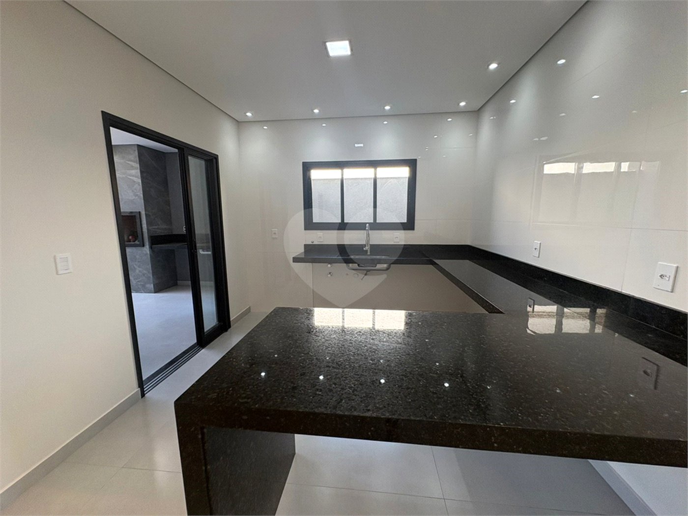 Casa à venda com 3 quartos, sendo 1 suíte, no condomínio Reserva Ipanema, Sorocaba - SP
