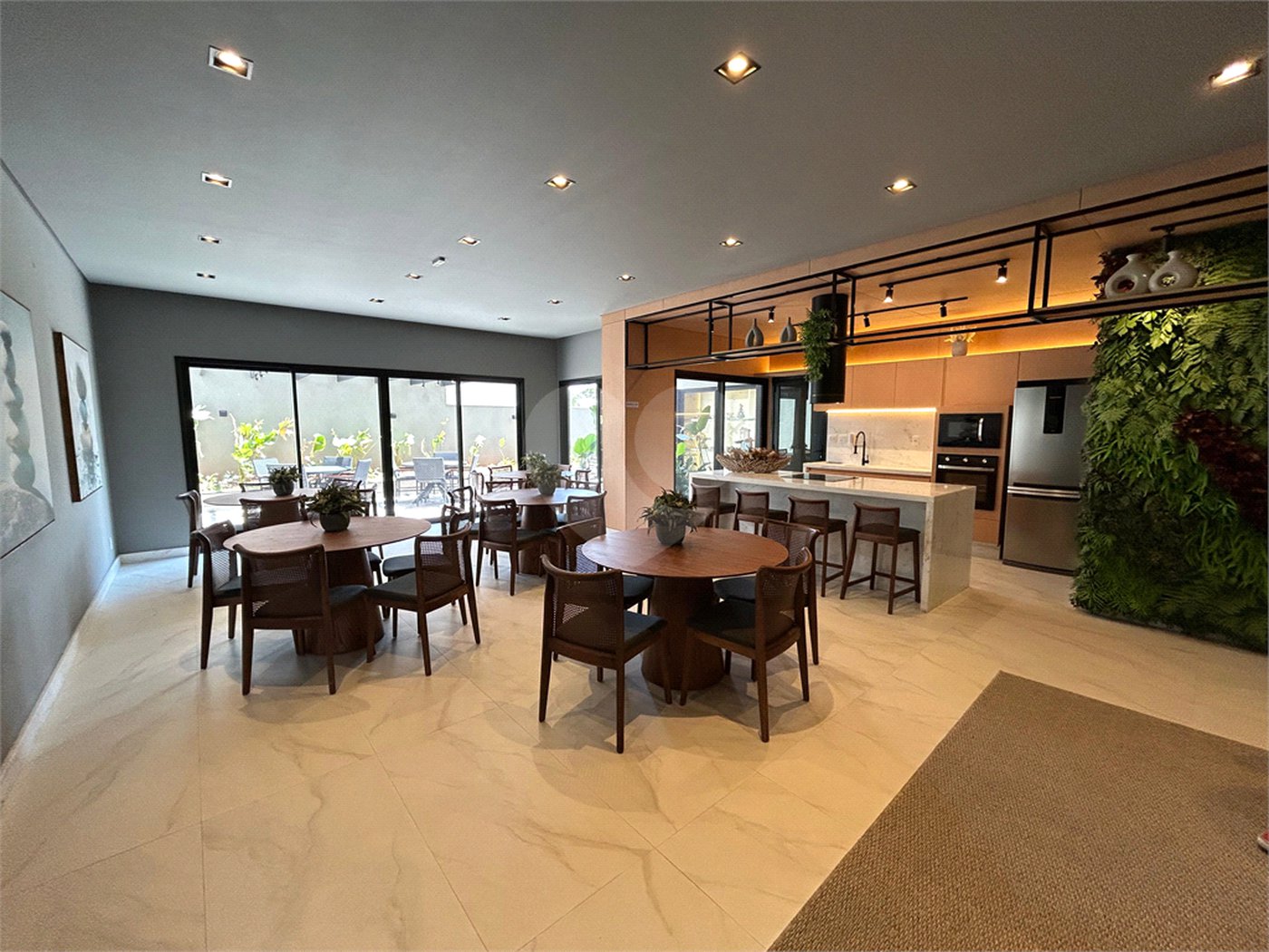 Apartamento no Madison Tower, na região do Parque Faber, com 3 quartos e 3 vagas de garagem