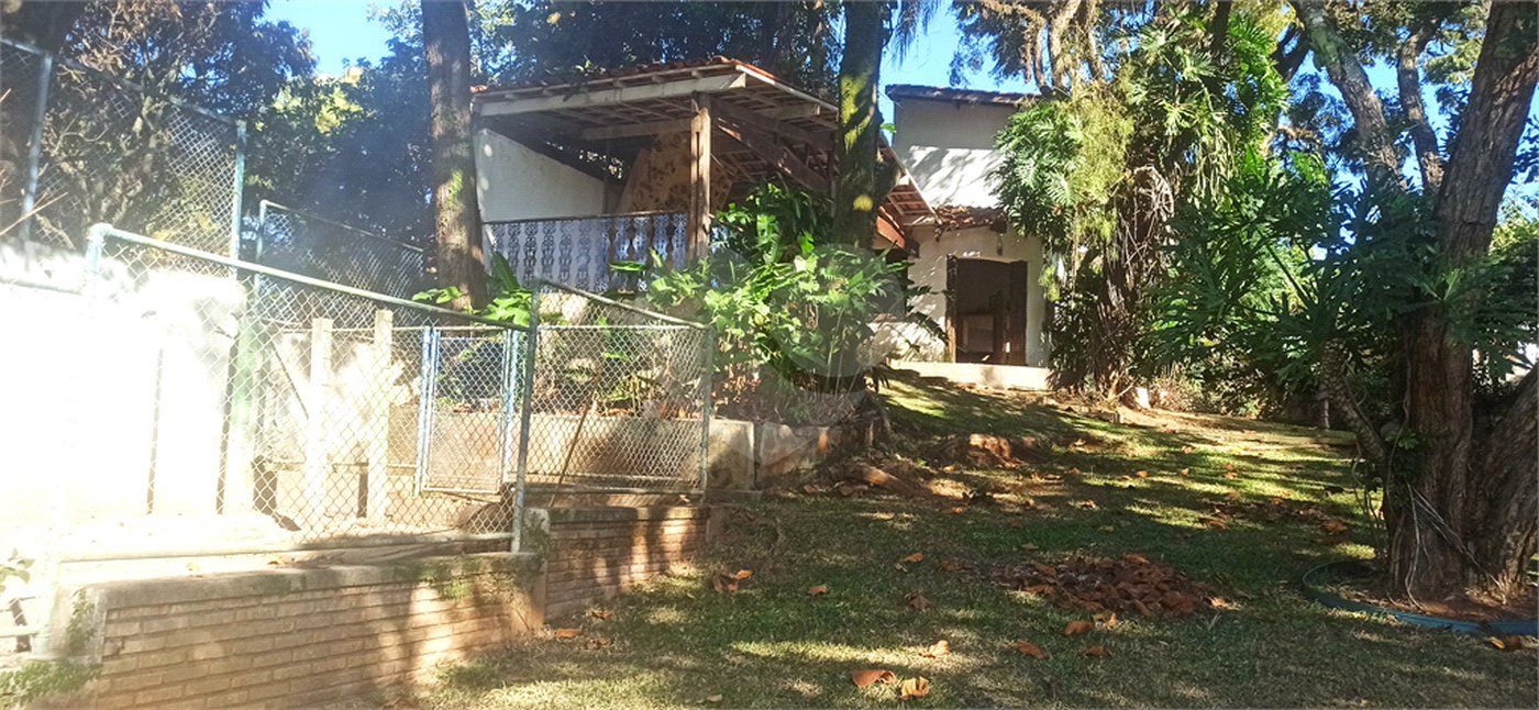 Chácara à venda com 5 quartos, sendo 3 suítes, em Parque Residencial Atibaia, Atibaia, SP
