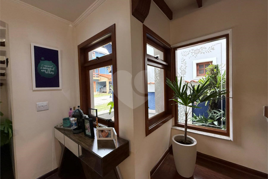 Casa à venda ou para alugar com 3 quartos, sendo 1 suíte, no condomínio Da Serra, São Paulo - SP