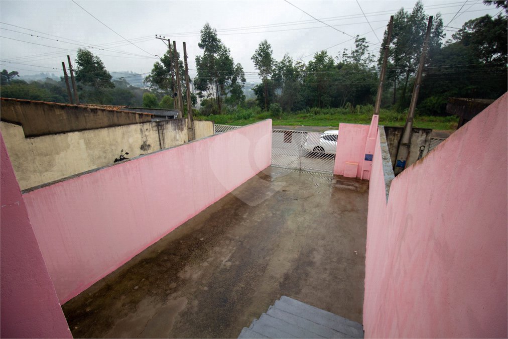 Casa à venda com 2 quartos em Reneville, Mairinque, SP