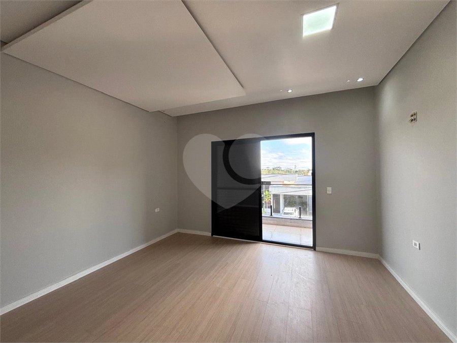 Casa à venda com 3 suítes no condomínio Helena Maria, Sorocaba - SP
