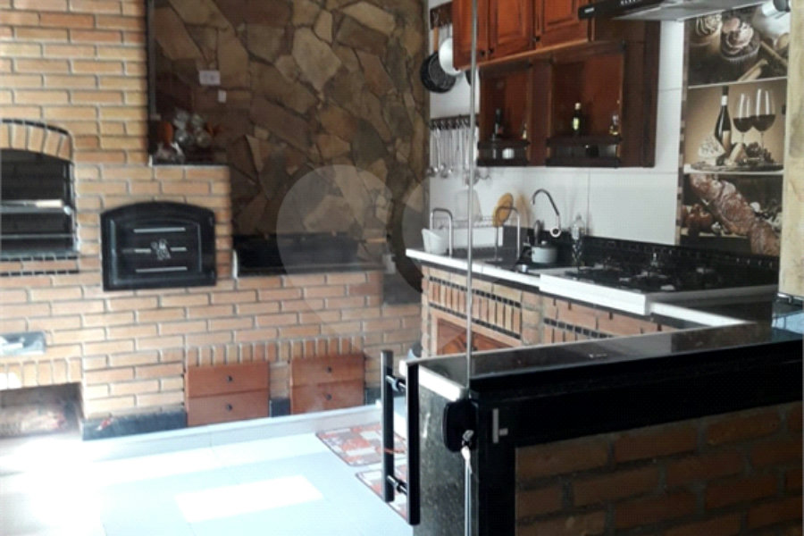 Sobrado à venda com 4 suítes em Santa Inês, Caieiras, SP