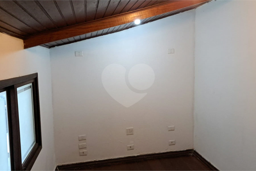 Sobrado à venda com 3 suítes em Barreiro, Mairiporã, SP