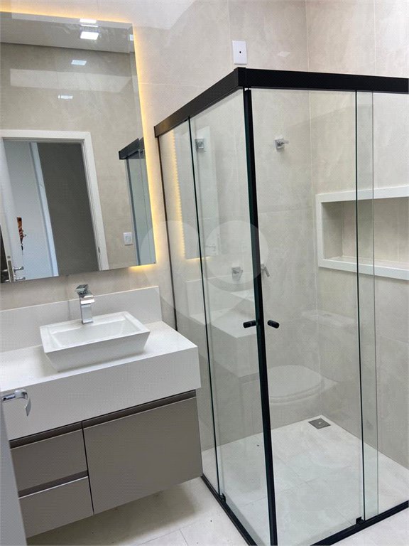 Casa à venda com 3 suítes no condomínio Residencial Maria Dulce, Indaiatuba - SP