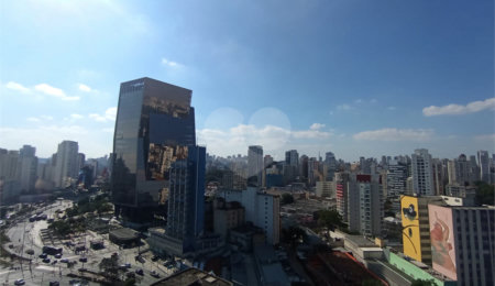 Apartamento à venda ou para alugar com 1 quarto em Pinheiros, São Paulo, SP