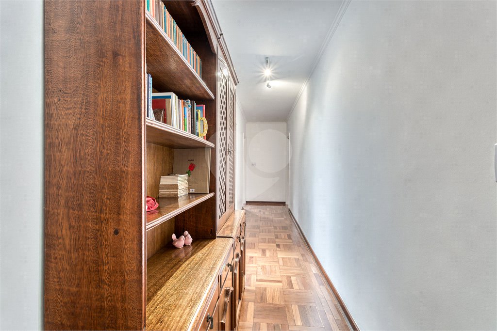Casa Térrea à venda com 3 quartos, sendo 1 suíte,  em Alto da Boa Vista, São Paulo, SP