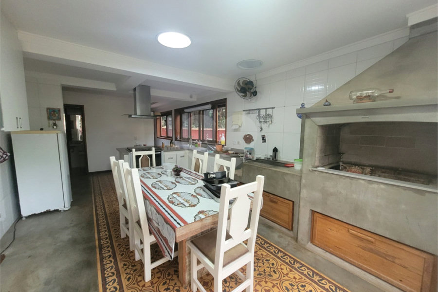 Casa à venda com 6 suítes em Serra da Cantareira, Mairiporã, SP