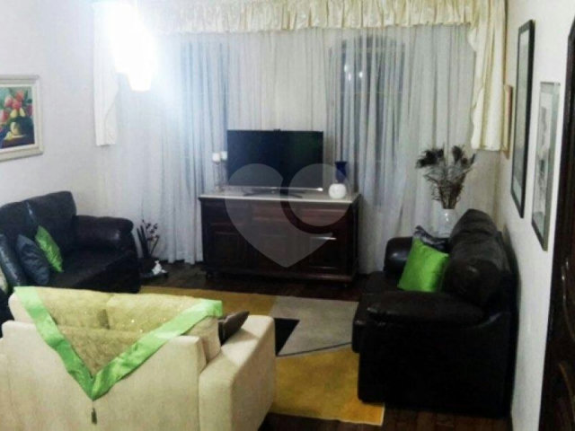 Casa à venda com 3 quartos, sendo 1 suíte,  em Santana, São Paulo, SP
