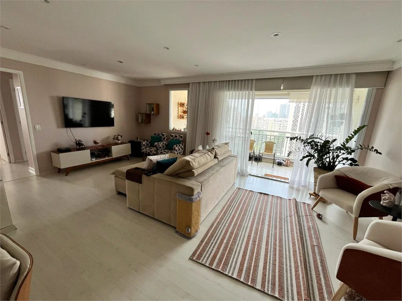 Apartamento à venda com 4 quartos, sendo 3 suítes,  em Lar São Paulo, São Paulo, SP