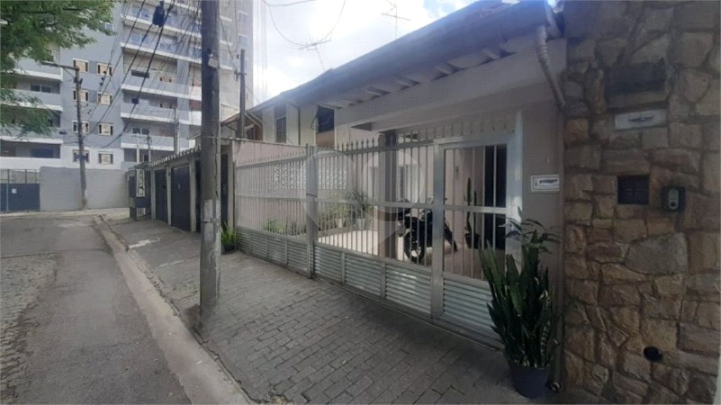 Sobrado à venda com 3 quartos, sendo 1 suíte, em Jardim Trussardi, São Paulo, SP