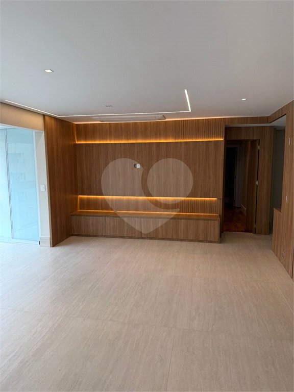 Apartamento à venda com 3 suítes em Vila Olímpia, São Paulo, SP
