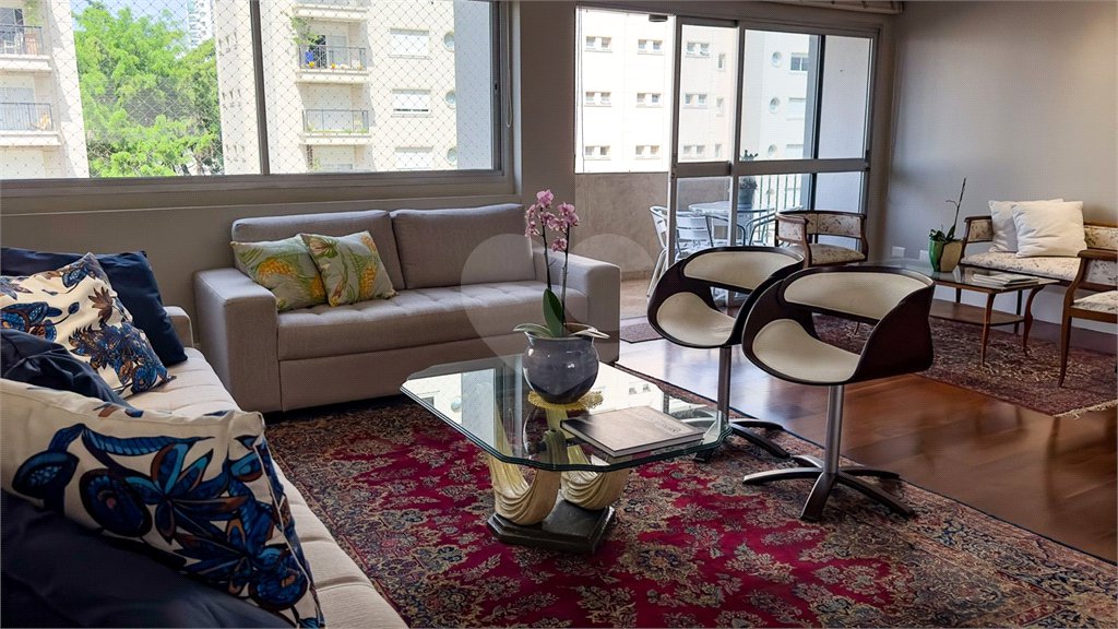 Apartamento à venda com 3 quartos, sendo 1 suíte, em Perdizes, São Paulo, SP