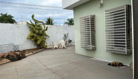 Casa à venda com 2 suítes em Cidade Jardim, Araraquara, SP