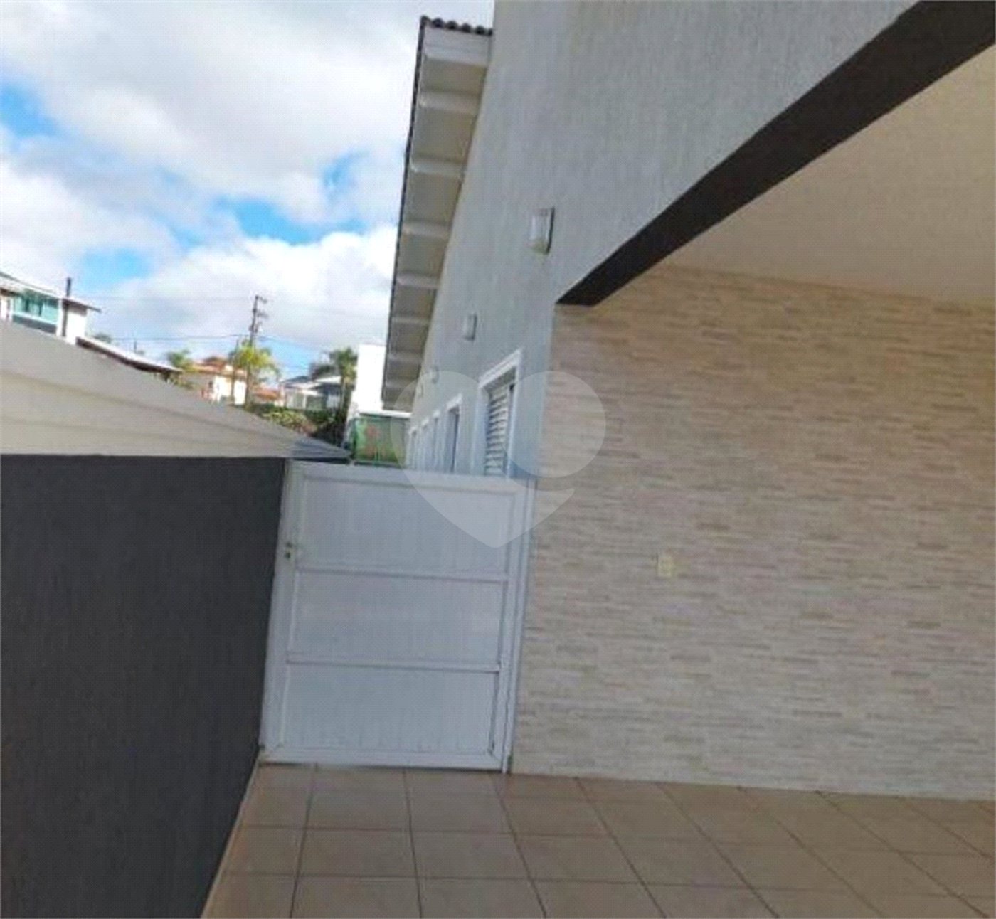 Condomínio à venda com 4 quartos, sendo 2 suítes, em Colinas do Paratehy, Mogi das Cruzes, SP