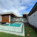 Casa à venda com 4 suítes no condomínio Florais da Mata, Várzea Grande - MT