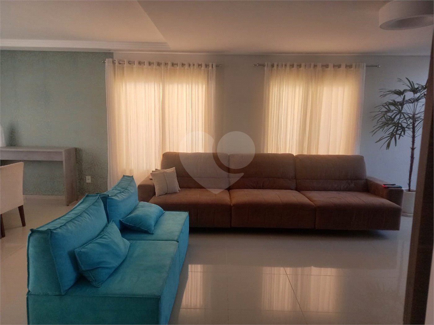 Casa à venda com 3 suítes no condomínio Mont Blanc, Sorocaba - SP
