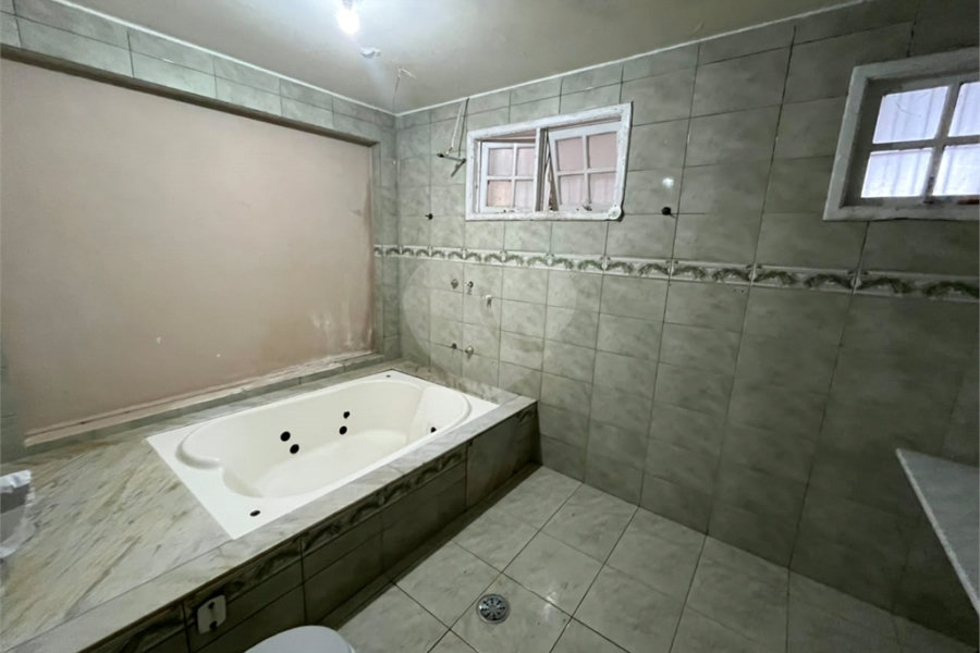 Casa à venda ou para alugar com 5 quartos em Roseira, Mairiporã, SP