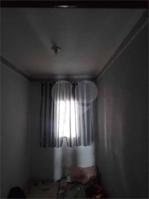 Casa térrea para venda, com 3 dormitórios, sendo 1 suíte.