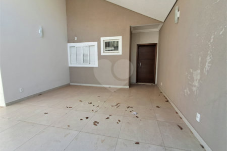 Casa à venda próxima ao SESC com 3 suites