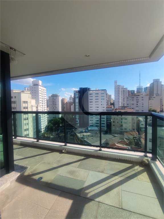 Apartamento à venda com 4 quartos, sendo 3 suítes, em Aclimação, São Paulo, SP