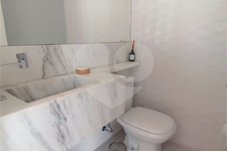 Apartamento à venda com 3 suítes em Vila Ipojuca, São Paulo, SP