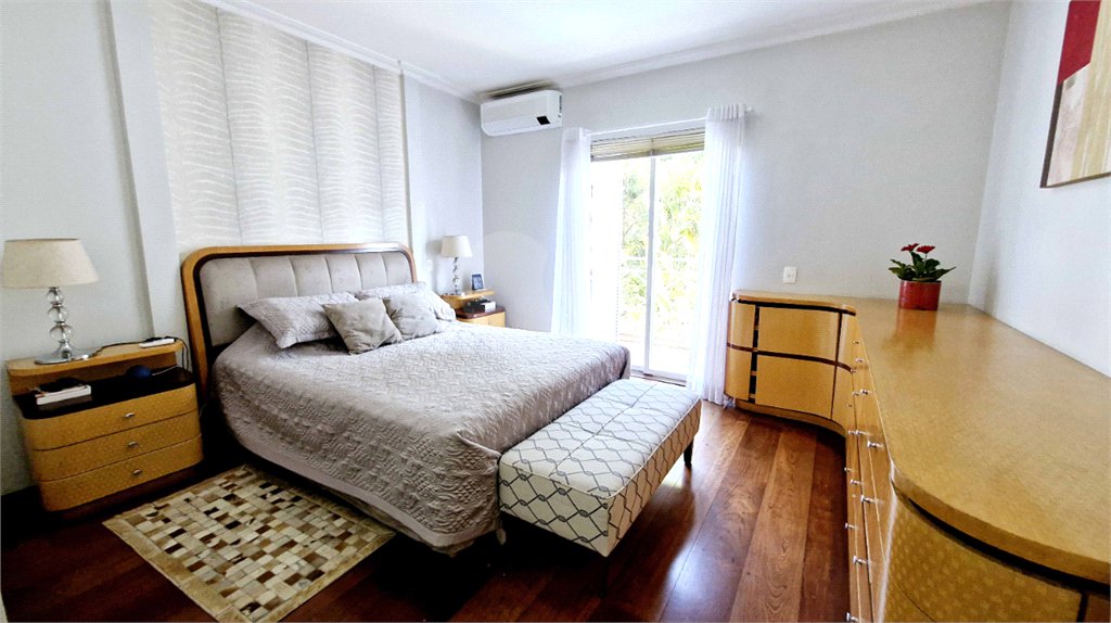 Casa à venda com 4 suítes em Alto da Boa Vista, São Paulo, SP