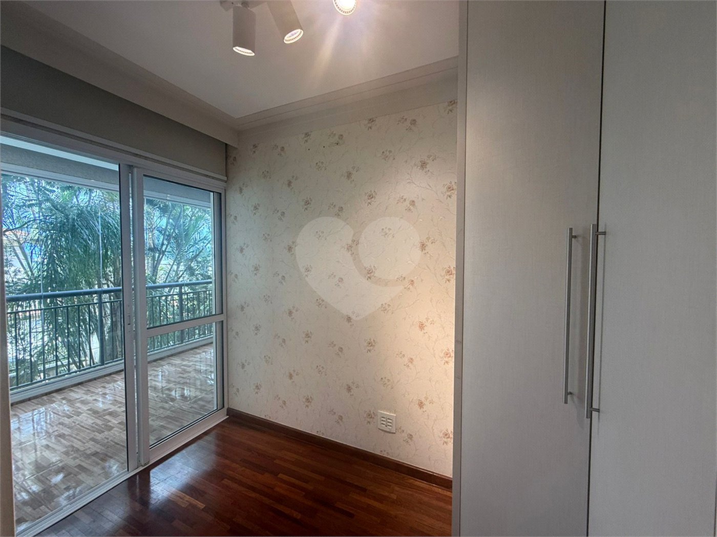 Apartamento à venda com 3 quartos, sendo 2 suítes, em Vila Irmãos Arnoni, São Paulo, SP