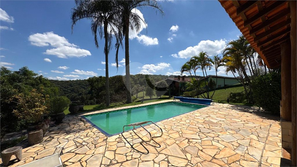 Sítio à venda com 4 quartos, sendo 2 suítes,  em Sorocamirim (canguera), São Roque, SP