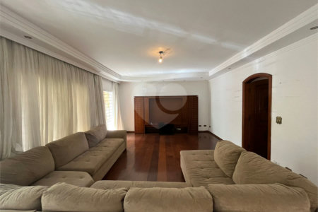 Casa à venda com 5 quartos, sendo 4 suítes,  em Jardim Franca, São Paulo, SP