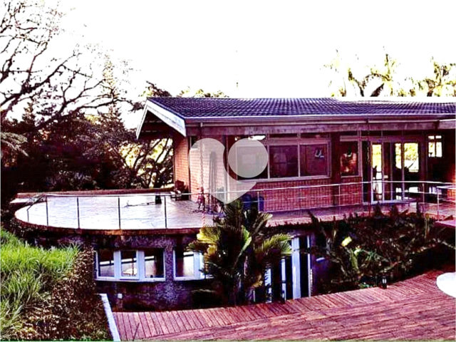 Casa à venda com 4 quartos, sendo 2 suítes,  no condomínio Campos de Mairiporã Gleba 1, Mairiporã - SP