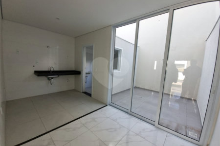 Casa à venda com 3 quartos, sendo 1 suíte, no condomínio Residencial Américo Figueiredo, Sorocaba - SP
