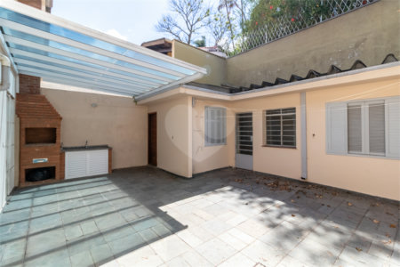 Sobrado à venda com 4 quartos, sendo 1 suíte, em Chácara Monte Alegre, São Paulo, SP