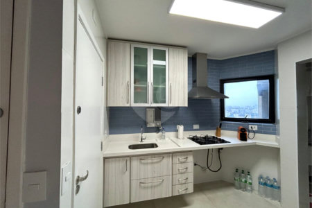 Apartamento à venda com 2 quartos em Campo Belo, São Paulo, SP
