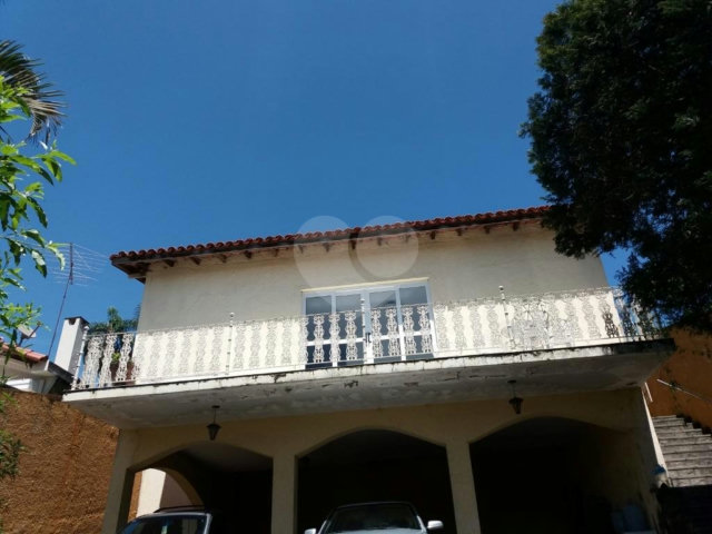 Sobrado à venda com 4 quartos, sendo 1 suíte,  em Tremembé, São Paulo, SP