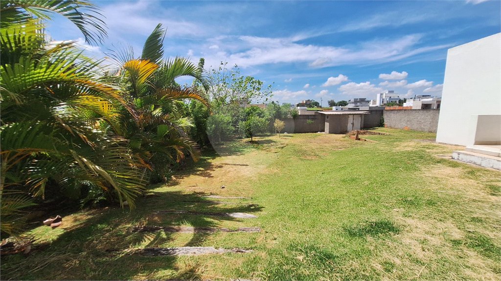 Casa à venda com 4 quartos, sendo 3 suítes,  no condomínio Fazenda Alta Vista, Salto de Pirapora - SP