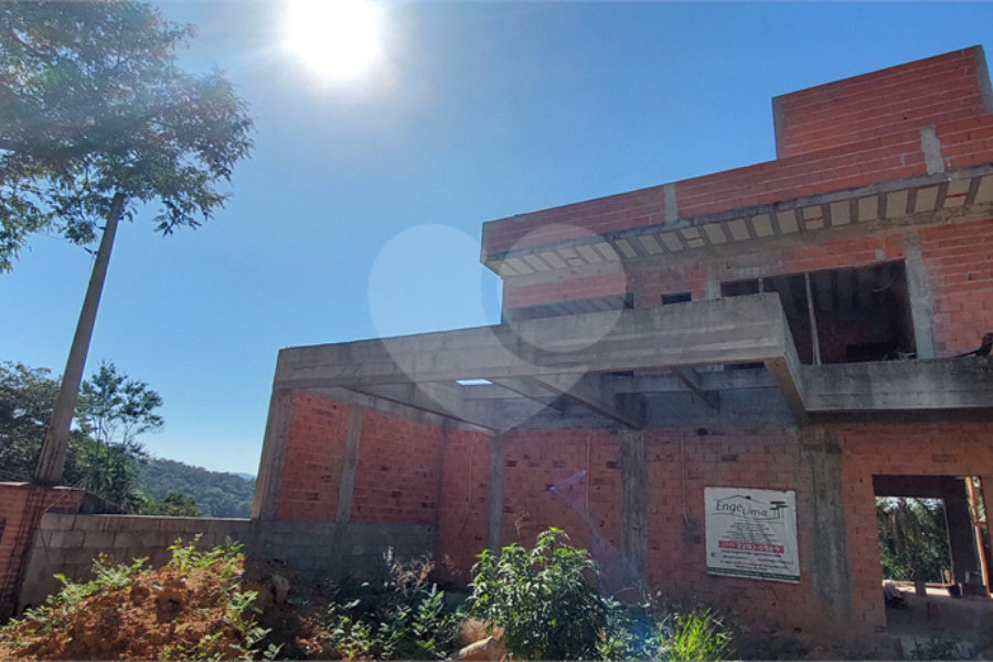 Casa à venda com 4 suítes no condomínio Sausalito, Mairiporã - SP