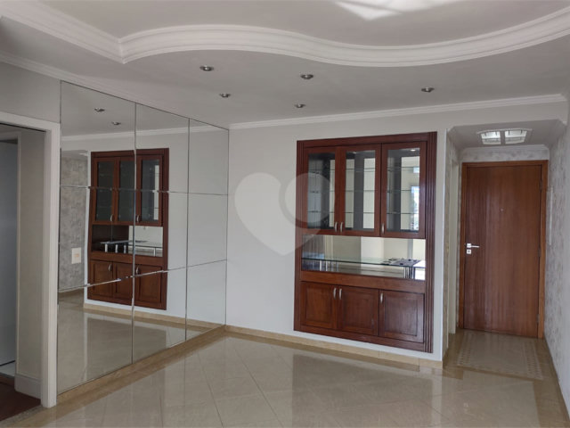 Apartamento à venda com 3 quartos, sendo 1 suíte,  em Vila Progresso, Guarulhos, SP