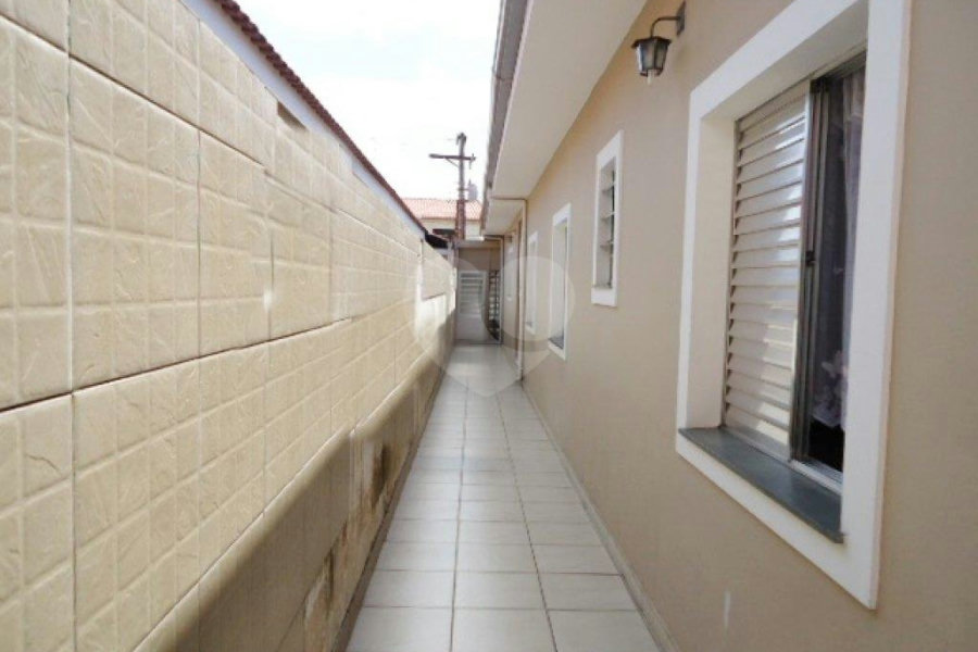 Casa à venda com 3 quartos, sendo 1 suíte, em Jardim Peri, São Paulo, SP