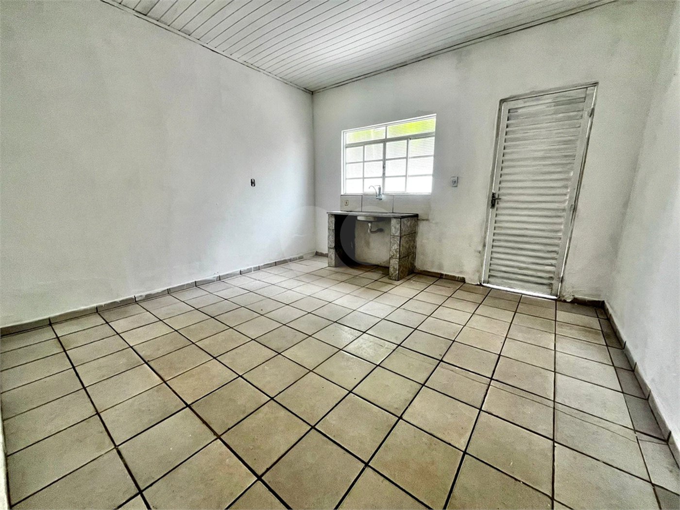 Casa à venda com 2 quartos em Vila Deyse, Itapetininga, SP
