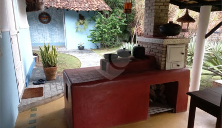 Chácara à venda com 3 quartos, sendo 1 suíte,  no Centro, Santa Cruz Cabrália, BA