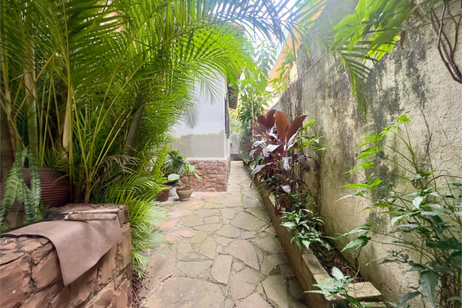 Casa à venda com 3 quartos em Horto, São Paulo, SP
